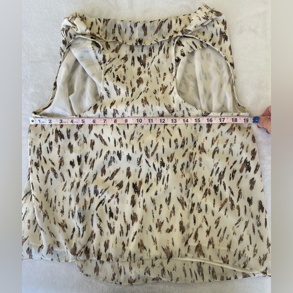 VICI metallic animal print gold/silver drape blouse - Picture 8 of 9